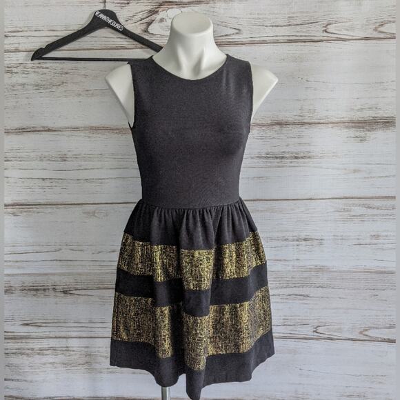 Necessary Objects Fit and Flair Party Dress Sz med - Picture 1 of 5